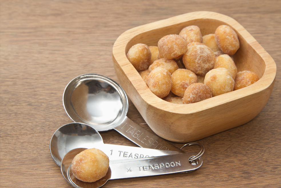 cinnamon coated macadamia nut
